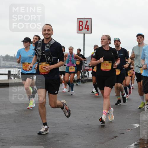 13.09.2026 - Kiel Lauf Andreas Tolksdorf http://msf.ph/oto/10401608 13.09.2026 10:59:56 Kiellinie 5364, 4, 9754, 3, 448, 68, 138, 3043 meine-sportfotos.de