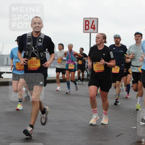 13.09.2026 - Kiel Lauf Andreas Tolksdorf http://msf.ph/oto/10401615 13.09.2026 10:59:56 Kiellinie 235, 7093, 5304, 38, 2517, 9754, 4, 99, 448, 1068, 3043 meine-sportfotos.de