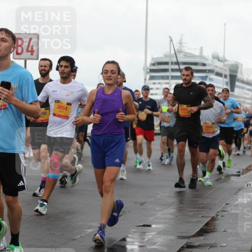 13.09.2026 - Kiel Lauf Andreas Tolksdorf http://msf.ph/oto/10401625 13.09.2026 10:59:58 Kiellinie 4, 40, 3654, 3654, 6907, 552, 7680 meine-sportfotos.de