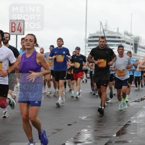 13.09.2026 - Kiel Lauf Andreas Tolksdorf http://msf.ph/oto/10401635 13.09.2026 10:59:59 Kiellinie 654, 647, 38, 3654, 4, 907, 7680, 552 meine-sportfotos.de