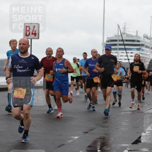 13.09.2026 - Kiel Lauf Andreas Tolksdorf http://msf.ph/oto/10401770 13.09.2026 11:00:08 Kiellinie 4, 38, 3763, 1021, 49, 1759, 93, 6095 meine-sportfotos.de