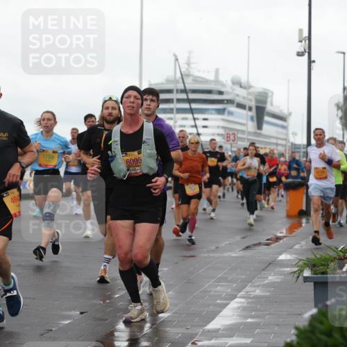 13.09.2026 - Kiel Lauf Andreas Tolksdorf http://msf.ph/oto/10401803 13.09.2026 11:00:10 Kiellinie 4, 4947, 1759, 39, 6095, 3, 9113 meine-sportfotos.de