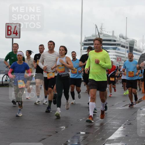 13.09.2026 - Kiel Lauf Andreas Tolksdorf http://msf.ph/oto/10401869 13.09.2026 11:00:14 Kiellinie 4, 99, 10618, 5084, 3, 10266 meine-sportfotos.de