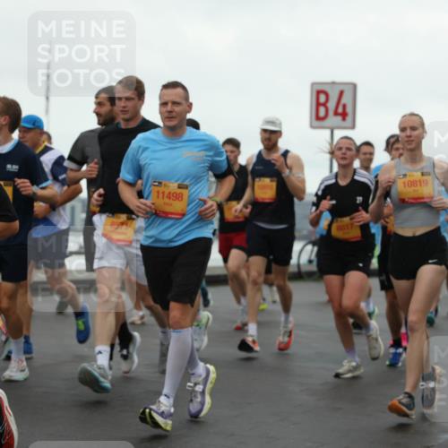 13.09.2026 - Kiel Lauf Andreas Tolksdorf http://msf.ph/oto/10401942 13.09.2026 11:00:34 Kiellinie 11498, 4, 8017, 10819, 8649 meine-sportfotos.de