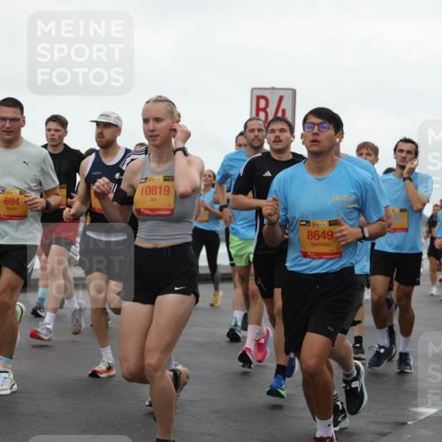 13.09.2026 - Kiel Lauf Andreas Tolksdorf http://msf.ph/oto/10401947 13.09.2026 11:00:35 Kiellinie 382, 39, 694, 10819, 38, 8649, 739 meine-sportfotos.de