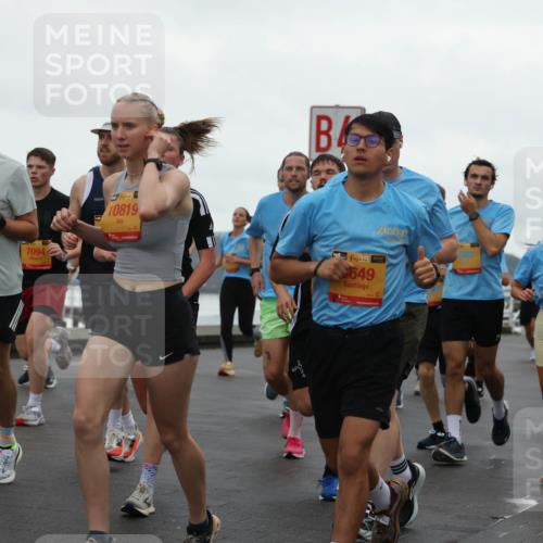 13.09.2026 - Kiel Lauf Andreas Tolksdorf http://msf.ph/oto/10401950 13.09.2026 11:00:35 Kiellinie 382, 39, 694, 7094, 39, 10819, 38, 649, 739 meine-sportfotos.de