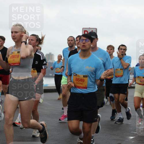13.09.2026 - Kiel Lauf Andreas Tolksdorf http://msf.ph/oto/10401955 13.09.2026 11:00:35 Kiellinie 694, 709, 38, 10819, 27, 39, 8649, 739 meine-sportfotos.de