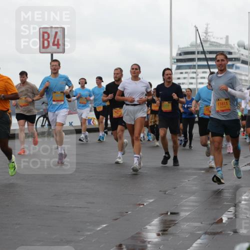 13.09.2026 - Kiel Lauf Andreas Tolksdorf http://msf.ph/oto/10401990 13.09.2026 11:00:42 Kiellinie 4, 1100, 2504, 5494, 11811, 1597, 786 meine-sportfotos.de