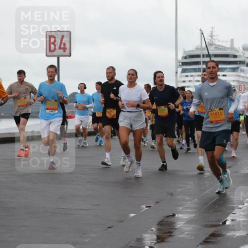 13.09.2026 - Kiel Lauf Andreas Tolksdorf http://msf.ph/oto/10401996 13.09.2026 11:00:42 Kiellinie 14, 39, 4, 2504, 225, 11811, 3, 1597, 786 meine-sportfotos.de