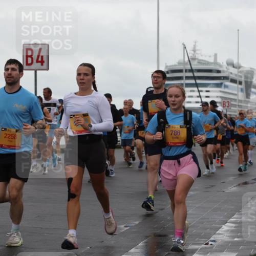 13.09.2026 - Kiel Lauf Andreas Tolksdorf http://msf.ph/oto/10402056 13.09.2026 11:00:45 Kiellinie 4, 4, 38, 786, 4, 38, 2258, 3 meine-sportfotos.de