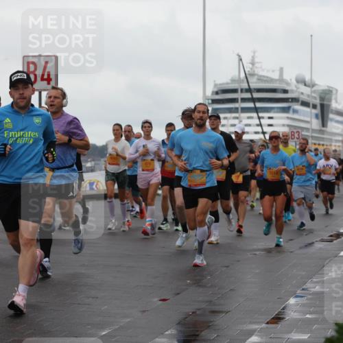 13.09.2026 - Kiel Lauf Andreas Tolksdorf http://msf.ph/oto/10402098 13.09.2026 11:00:48 Kiellinie 34, 976, 3 meine-sportfotos.de