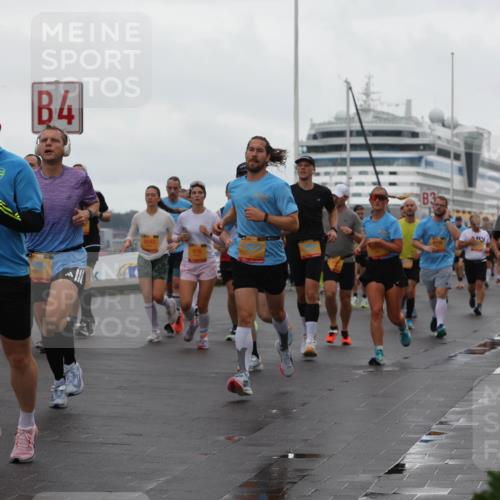 13.09.2026 - Kiel Lauf Andreas Tolksdorf http://msf.ph/oto/10402105 13.09.2026 11:00:48 Kiellinie 4, 976, 3 meine-sportfotos.de