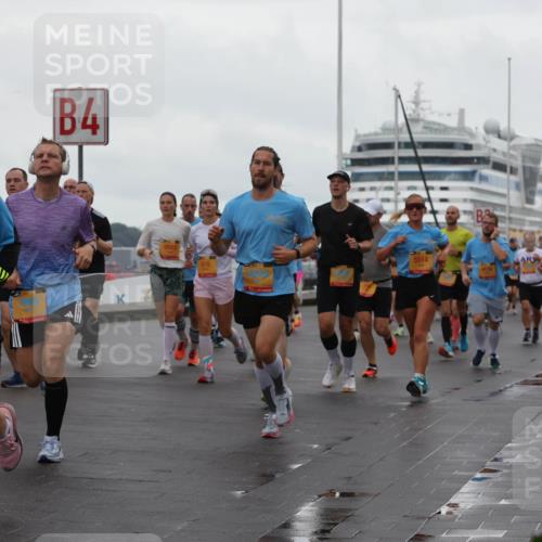 13.09.2026 - Kiel Lauf Andreas Tolksdorf http://msf.ph/oto/10402111 13.09.2026 11:00:48 Kiellinie 4, 109, 9583, 976, 5514, 2318 meine-sportfotos.de