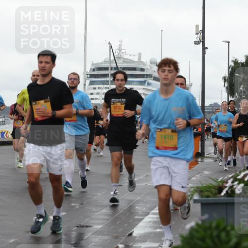 13.09.2026 - Kiel Lauf Andreas Tolksdorf http://msf.ph/oto/10402176 13.09.2026 11:00:52 Kiellinie 4, 11765, 8732, 1410, 100, 01713173477 meine-sportfotos.de