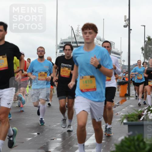 13.09.2026 - Kiel Lauf Andreas Tolksdorf http://msf.ph/oto/10402188 13.09.2026 11:00:53 Kiellinie 4, 4176, 8732, 1410, 100 meine-sportfotos.de