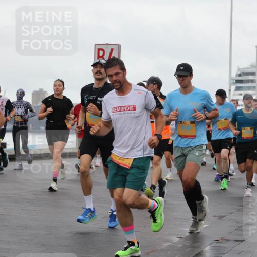 13.09.2026 - Kiel Lauf Andreas Tolksdorf http://msf.ph/oto/10402264 13.09.2026 11:01:08 Kiellinie 002, 38, 9100, 161 meine-sportfotos.de