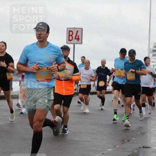 13.09.2026 - Kiel Lauf Andreas Tolksdorf http://msf.ph/oto/10402271 13.09.2026 11:01:09 Kiellinie 38, 9100, 4, 161, 11692, 679 meine-sportfotos.de