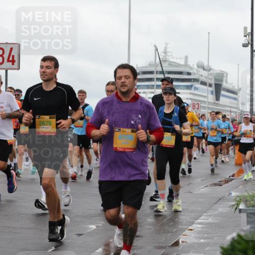 13.09.2026 - Kiel Lauf Andreas Tolksdorf http://msf.ph/oto/10402301 13.09.2026 11:01:11 Kiellinie 4, 2679, 4109, 3 meine-sportfotos.de
