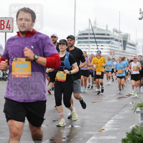 13.09.2026 - Kiel Lauf Andreas Tolksdorf http://msf.ph/oto/10402315 13.09.2026 11:01:12 Kiellinie 4, 4109, 3792, 3 meine-sportfotos.de