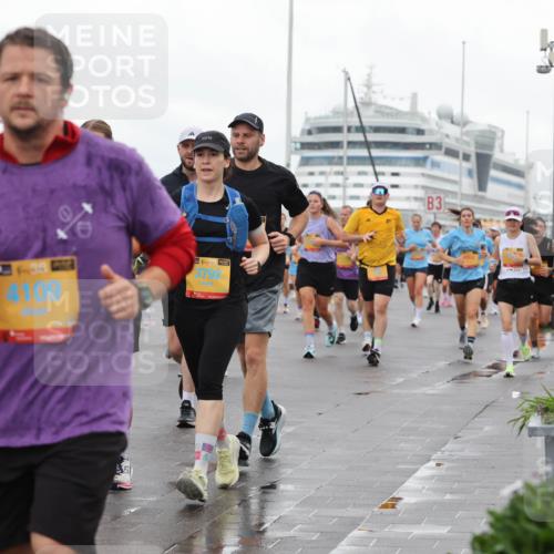 13.09.2026 - Kiel Lauf Andreas Tolksdorf http://msf.ph/oto/10402320 13.09.2026 11:01:12 Kiellinie 4, 39, 3792, 4109, 3 meine-sportfotos.de