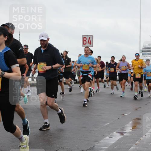 13.09.2026 - Kiel Lauf Andreas Tolksdorf http://msf.ph/oto/10402323 13.09.2026 11:01:14 Kiellinie 38, 3792, 99, 570, 4 meine-sportfotos.de