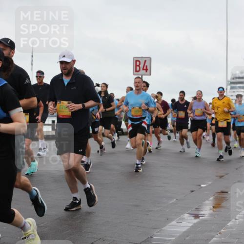 13.09.2026 - Kiel Lauf Andreas Tolksdorf http://msf.ph/oto/10402325 13.09.2026 11:01:14 Kiellinie 3792 meine-sportfotos.de