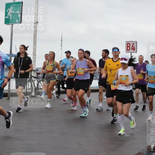 13.09.2026 - Kiel Lauf Andreas Tolksdorf http://msf.ph/oto/10402377 13.09.2026 11:01:16 Kiellinie 38, 10966, 4, 6751, 11728, 39, 4860 meine-sportfotos.de