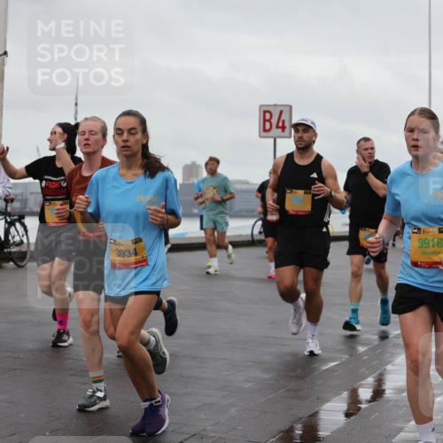 13.09.2026 - Kiel Lauf Andreas Tolksdorf http://msf.ph/oto/10402420 13.09.2026 11:01:25 Kiellinie 38, 3934, 4, 9918, 5325 meine-sportfotos.de