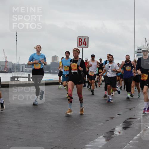 13.09.2026 - Kiel Lauf Andreas Tolksdorf http://msf.ph/oto/10402467 13.09.2026 11:01:29 Kiellinie 12767, 6281, 9991, 4, 9964 meine-sportfotos.de