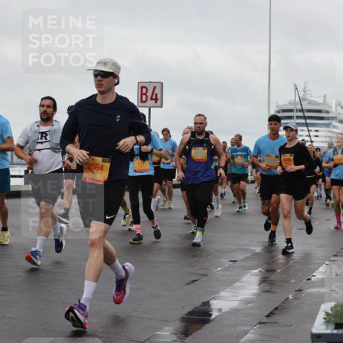 13.09.2026 - Kiel Lauf Andreas Tolksdorf http://msf.ph/oto/10402499 13.09.2026 11:01:31 Kiellinie 38, 9964, 4, 6899, 982 meine-sportfotos.de