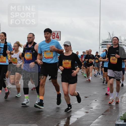 13.09.2026 - Kiel Lauf Andreas Tolksdorf http://msf.ph/oto/10402531 13.09.2026 11:01:32 Kiellinie 211, 2090, 39, 38, 4600, 4, 38, 6899, 9982, 5 meine-sportfotos.de