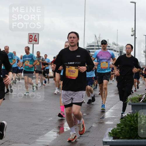 13.09.2026 - Kiel Lauf Andreas Tolksdorf http://msf.ph/oto/10402548 13.09.2026 11:01:33 Kiellinie 4, 1, 38, 6899, 5, 9982 meine-sportfotos.de