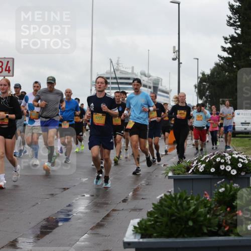 13.09.2026 - Kiel Lauf Andreas Tolksdorf http://msf.ph/oto/10402557 13.09.2026 11:01:36 Kiellinie 257, 4, 4810, 4727 meine-sportfotos.de