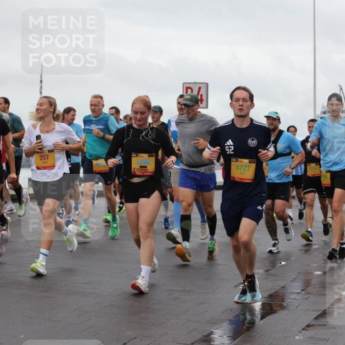 13.09.2026 - Kiel Lauf Andreas Tolksdorf http://msf.ph/oto/10402584 13.09.2026 11:01:37 Kiellinie 4727 meine-sportfotos.de