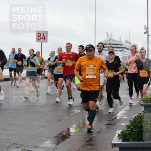 13.09.2026 - Kiel Lauf Andreas Tolksdorf http://msf.ph/oto/10402653 13.09.2026 11:02:00 Kiellinie 38, 4, 6614 meine-sportfotos.de