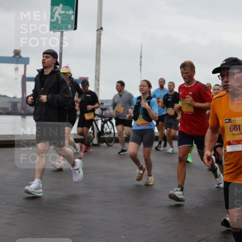 13.09.2026 - Kiel Lauf Andreas Tolksdorf http://msf.ph/oto/10402684 13.09.2026 11:02:01 Kiellinie 5748, 38, 6614 meine-sportfotos.de