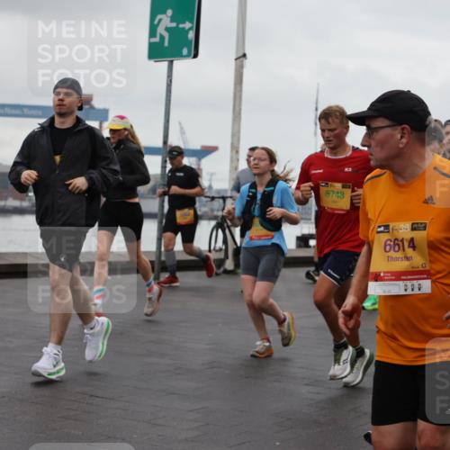 13.09.2026 - Kiel Lauf Andreas Tolksdorf http://msf.ph/oto/10402692 13.09.2026 11:02:01 Kiellinie 5748, 2, 29, 6614, 733, 8756 meine-sportfotos.de