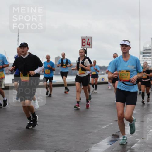 13.09.2026 - Kiel Lauf Andreas Tolksdorf http://msf.ph/oto/10402720 13.09.2026 11:02:04 Kiellinie 12232, 11626, 1100, 4, 38, 10747 meine-sportfotos.de