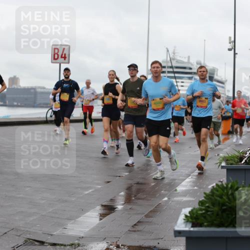 13.09.2026 - Kiel Lauf Andreas Tolksdorf http://msf.ph/oto/10402741 13.09.2026 11:02:15 Kiellinie 7272, 4, 4560, 9903 meine-sportfotos.de