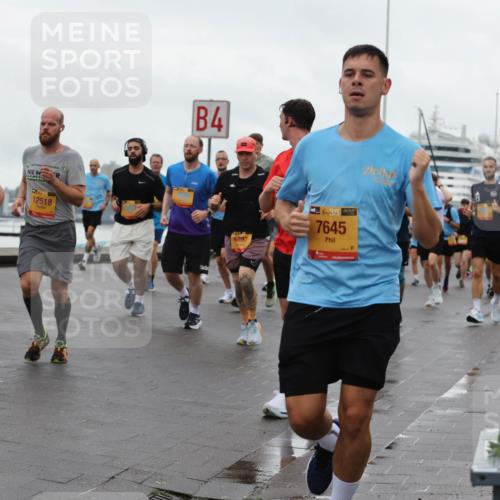 13.09.2026 - Kiel Lauf Andreas Tolksdorf http://msf.ph/oto/10402815 13.09.2026 11:02:21 Kiellinie 12518, 4, 8897, 38, 7645 meine-sportfotos.de
