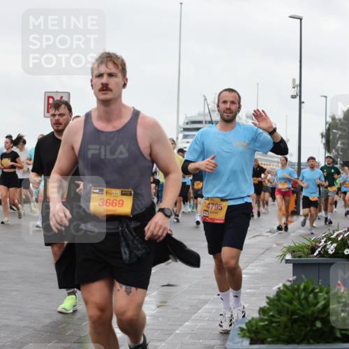13.09.2026 - Kiel Lauf Andreas Tolksdorf http://msf.ph/oto/10403053 13.09.2026 11:03:05 Kiellinie 38, 2335, 1, 39, 4, 3669, 1, 38, 4795 meine-sportfotos.de