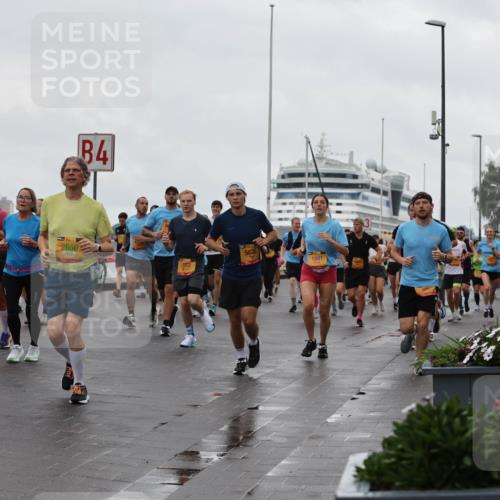13.09.2026 - Kiel Lauf Andreas Tolksdorf http://msf.ph/oto/10403065 13.09.2026 11:03:08 Kiellinie 4, 4691, 9196, 2650, 553, 5635, 1881 meine-sportfotos.de