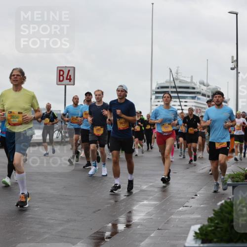 13.09.2026 - Kiel Lauf Andreas Tolksdorf http://msf.ph/oto/10403076 13.09.2026 11:03:08 Kiellinie 2650, 4, 553, 5635, 1881, 3 meine-sportfotos.de
