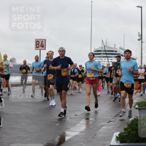 13.09.2026 - Kiel Lauf Andreas Tolksdorf http://msf.ph/oto/10403086 13.09.2026 11:03:09 Kiellinie 265, 4, 553, 5635, 1881 meine-sportfotos.de