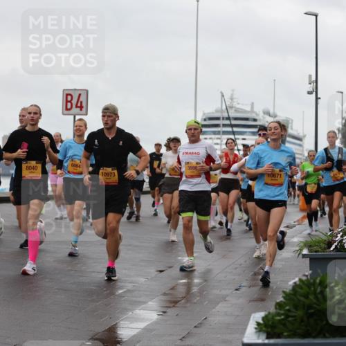 13.09.2026 - Kiel Lauf Andreas Tolksdorf http://msf.ph/oto/10403136 13.09.2026 11:03:13 Kiellinie 4, 5303, 6664, 3999, 8040, 10973, 10671, 6471, 11436 meine-sportfotos.de