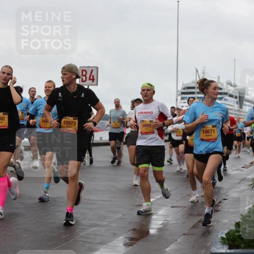 13.09.2026 - Kiel Lauf Andreas Tolksdorf http://msf.ph/oto/10403154 13.09.2026 11:03:14 Kiellinie 5303, 8040, 666, 34, 39, 10973, 3999, 96, 4, 39, 10671, 6477, 11436 meine-sportfotos.de