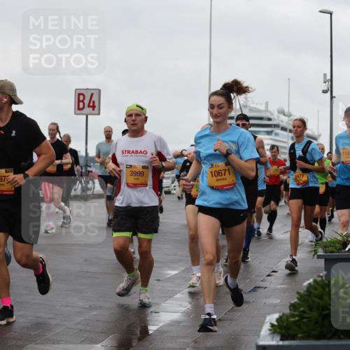 13.09.2026 - Kiel Lauf Andreas Tolksdorf http://msf.ph/oto/10403165 13.09.2026 11:03:14 Kiellinie 38, 1097, 4, 38, 3999, 38, 10671, 6477, 11436 meine-sportfotos.de