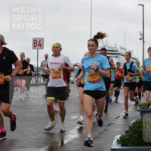 13.09.2026 - Kiel Lauf Andreas Tolksdorf http://msf.ph/oto/10403166 13.09.2026 11:03:14 Kiellinie 38, 10973, 4, 3999, 38, 10671, 6477, 11436 meine-sportfotos.de