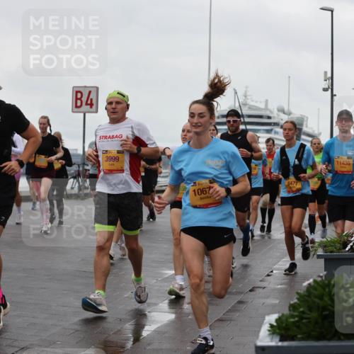 13.09.2026 - Kiel Lauf Andreas Tolksdorf http://msf.ph/oto/10403169 13.09.2026 11:03:14 Kiellinie 1, 38, 64, 4, 38, 10973, 4, 38, 3999, 659, 38, 1067, 6477, 810, 39, 11436 meine-sportfotos.de