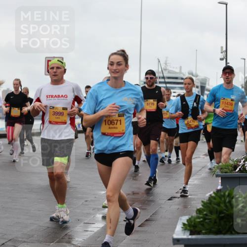 13.09.2026 - Kiel Lauf Andreas Tolksdorf http://msf.ph/oto/10403174 13.09.2026 11:03:15 Kiellinie 39, 10973, 38, 3999, 10671, 8776, 3818, 6477, 11436, 8874 meine-sportfotos.de